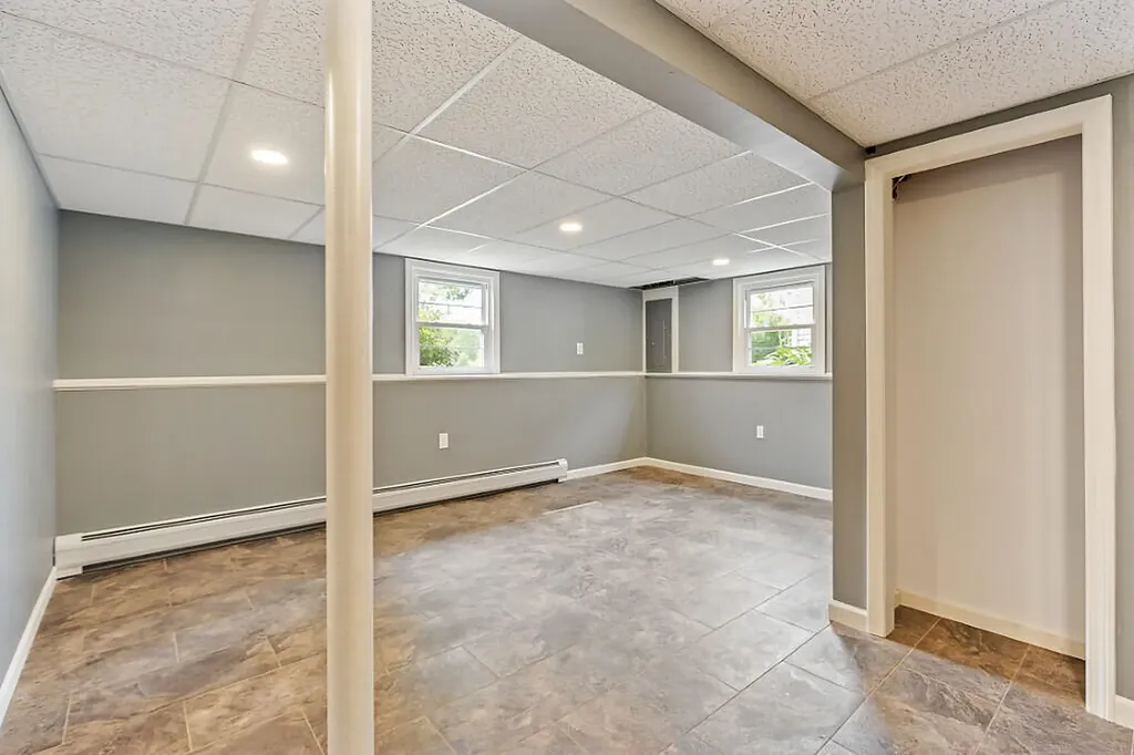37 Gagnon Road Oakland ME 04963