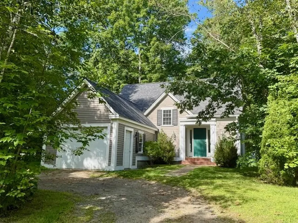 7 Mill Whistle Lane Camden ME 04843