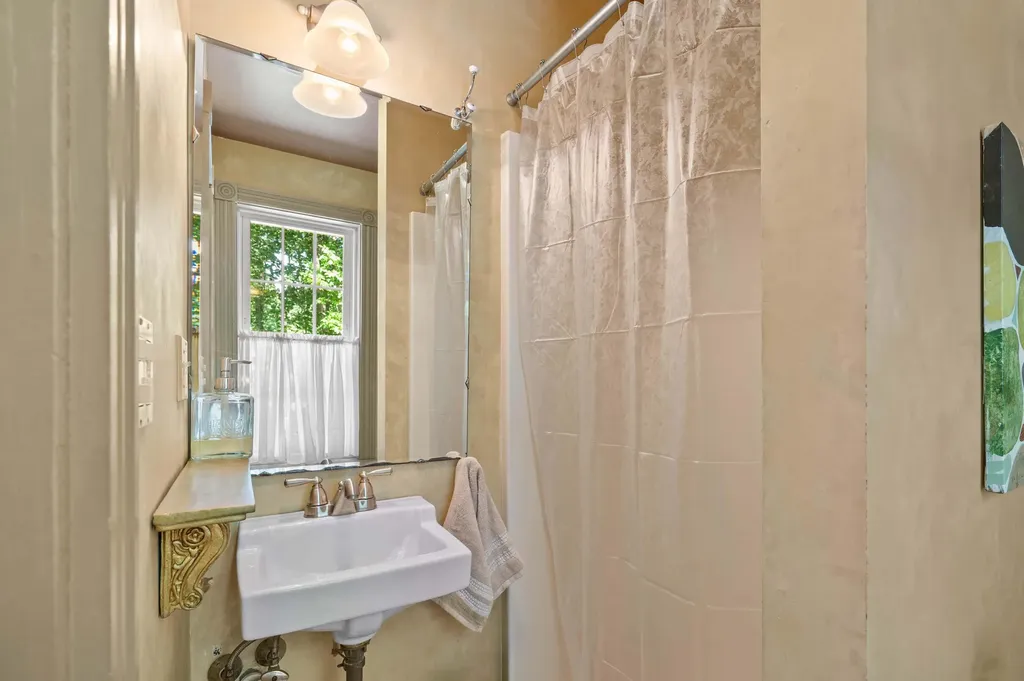 110 Brook Road Falmouth ME 04105