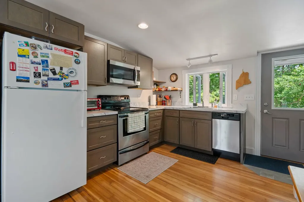 110 Brook Road Falmouth ME 04105