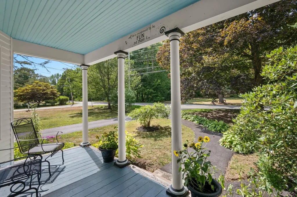 110 Brook Road Falmouth ME 04105