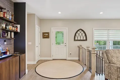 83 Hoyt Drive Monmouth ME 04259