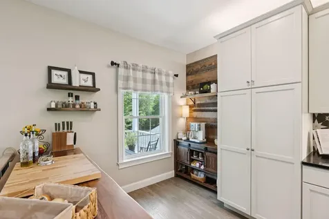 83 Hoyt Drive Monmouth ME 04259