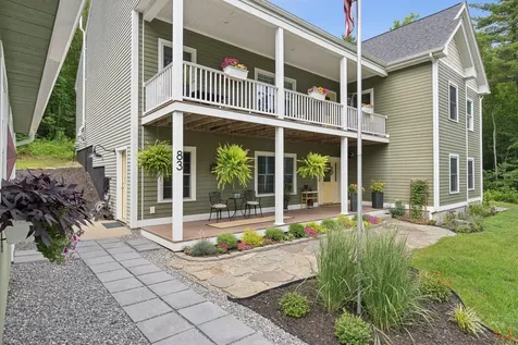 83 Hoyt Drive Monmouth ME 04259