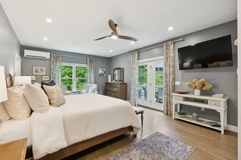 83 Hoyt Drive Monmouth ME 04259