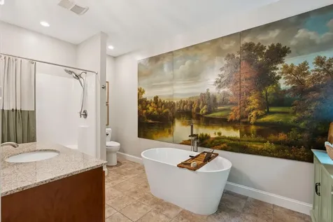83 Hoyt Drive Monmouth ME 04259