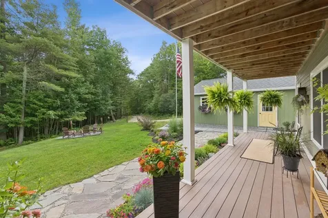 83 Hoyt Drive Monmouth ME 04259