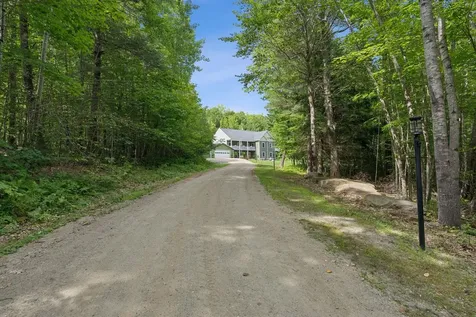 83 Hoyt Drive Monmouth ME 04259