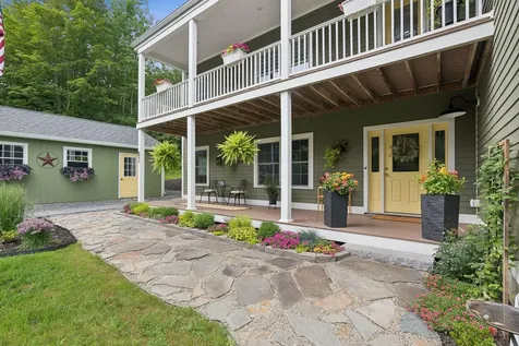 83 Hoyt Drive Monmouth ME 04259