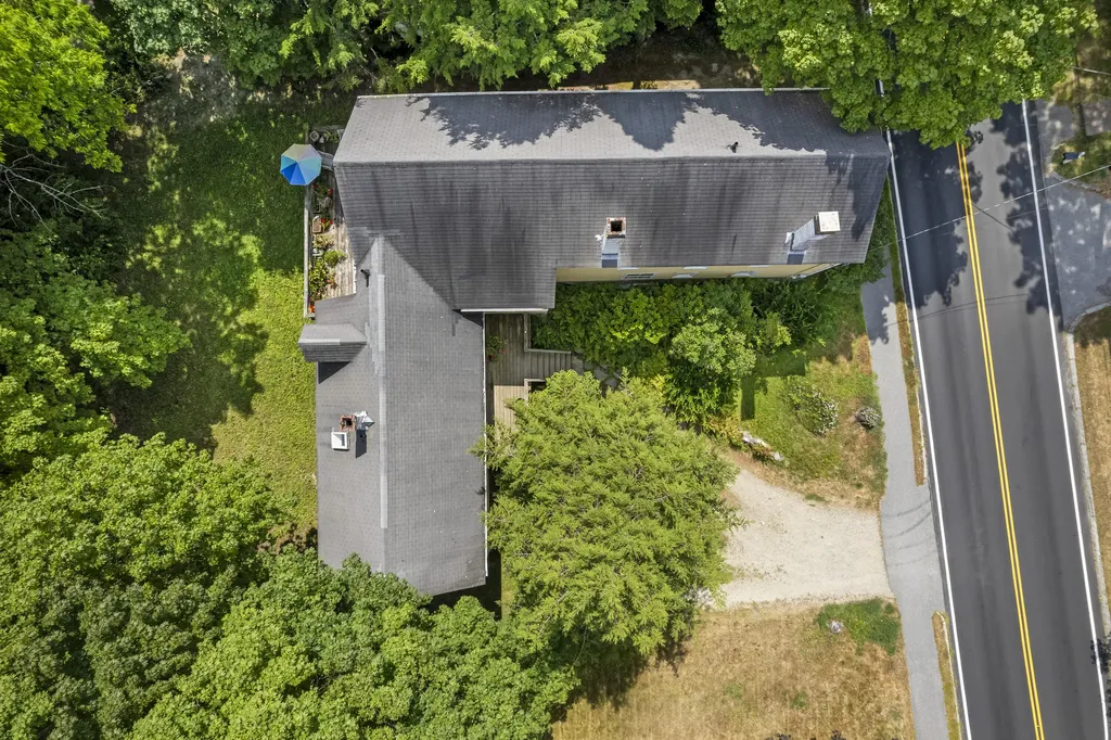 41 Federal Street Wiscasset ME 04578