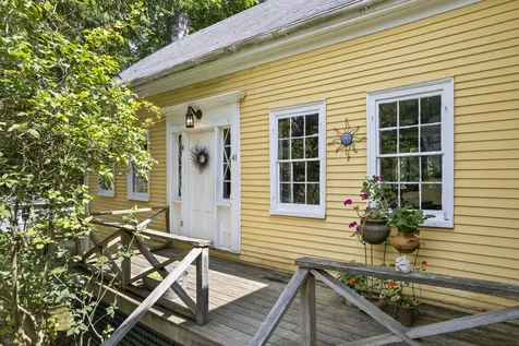 41 Federal Street Wiscasset ME 04578