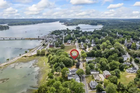 41 Federal Street Wiscasset ME 04578