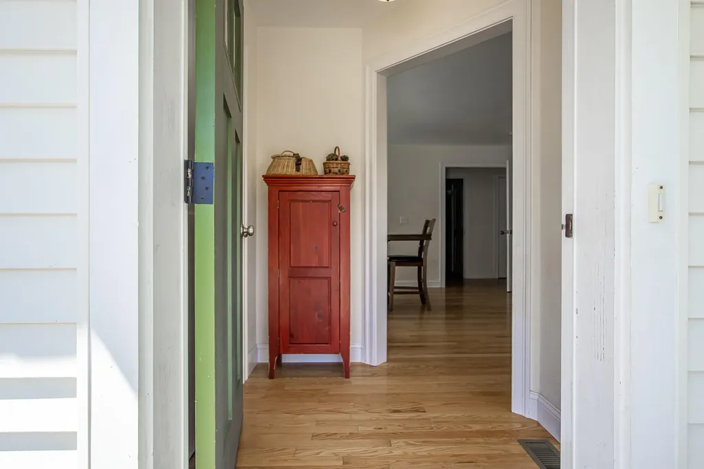 56 Stacy Lane Eliot ME 03903
