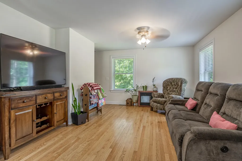 56 Stacy Lane Eliot ME 03903