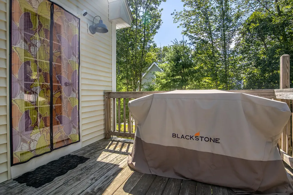 56 Stacy Lane Eliot ME 03903
