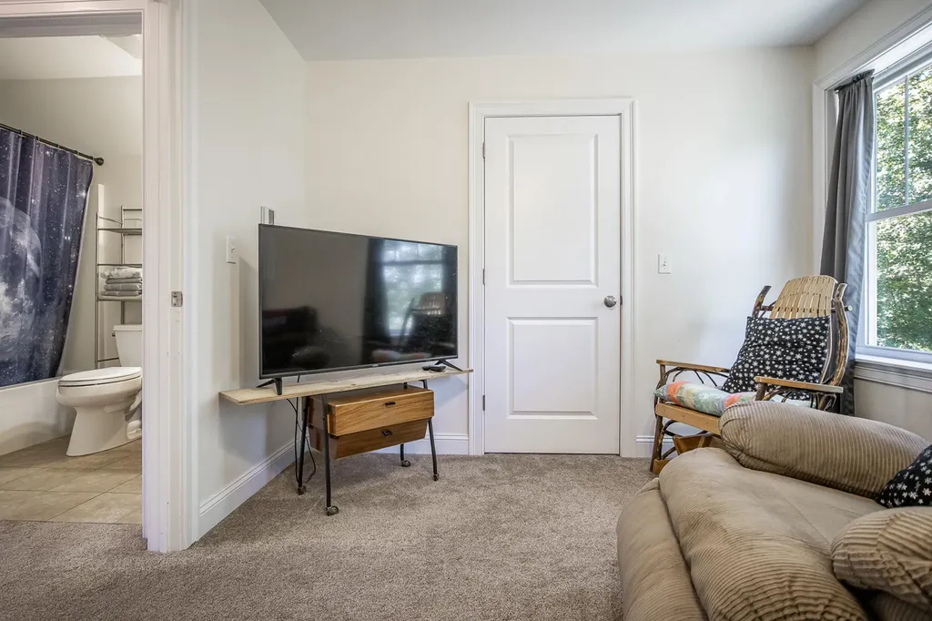 56 Stacy Lane Eliot ME 03903