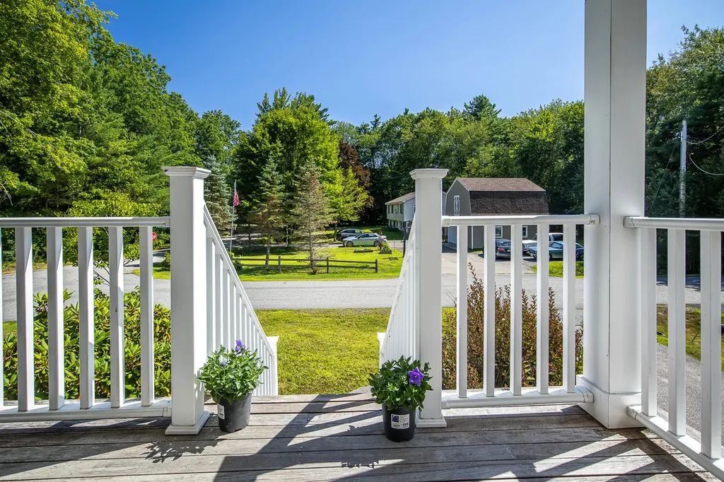 56 Stacy Lane Eliot ME 03903