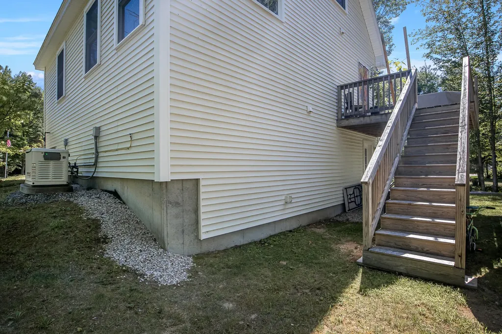 56 Stacy Lane Eliot ME 03903