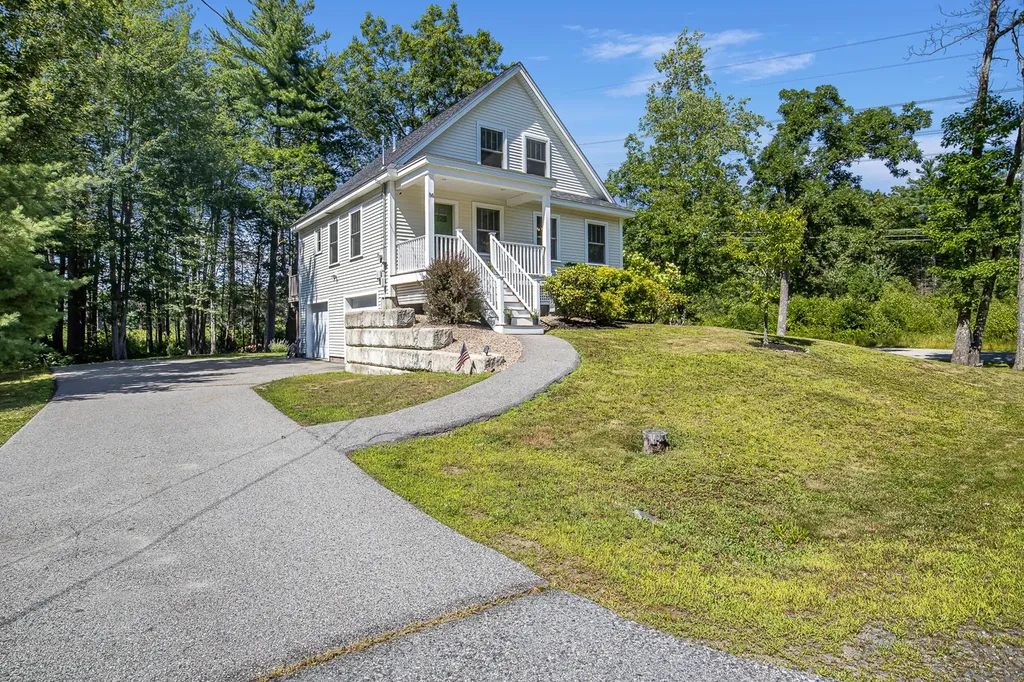 56 Stacy Lane Eliot ME 03903