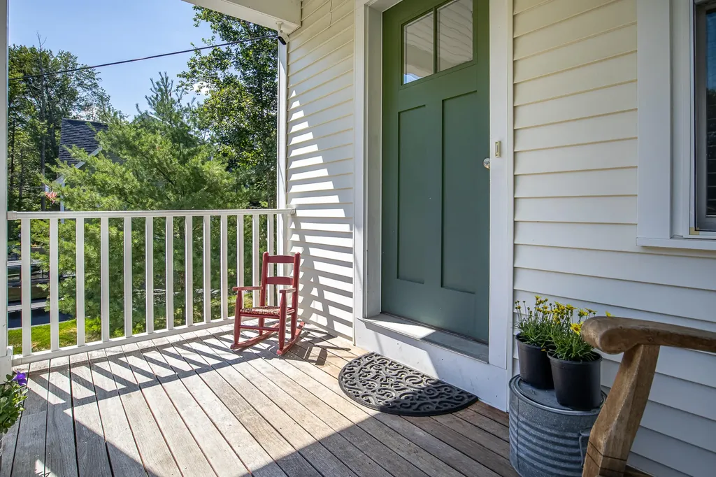 56 Stacy Lane Eliot ME 03903