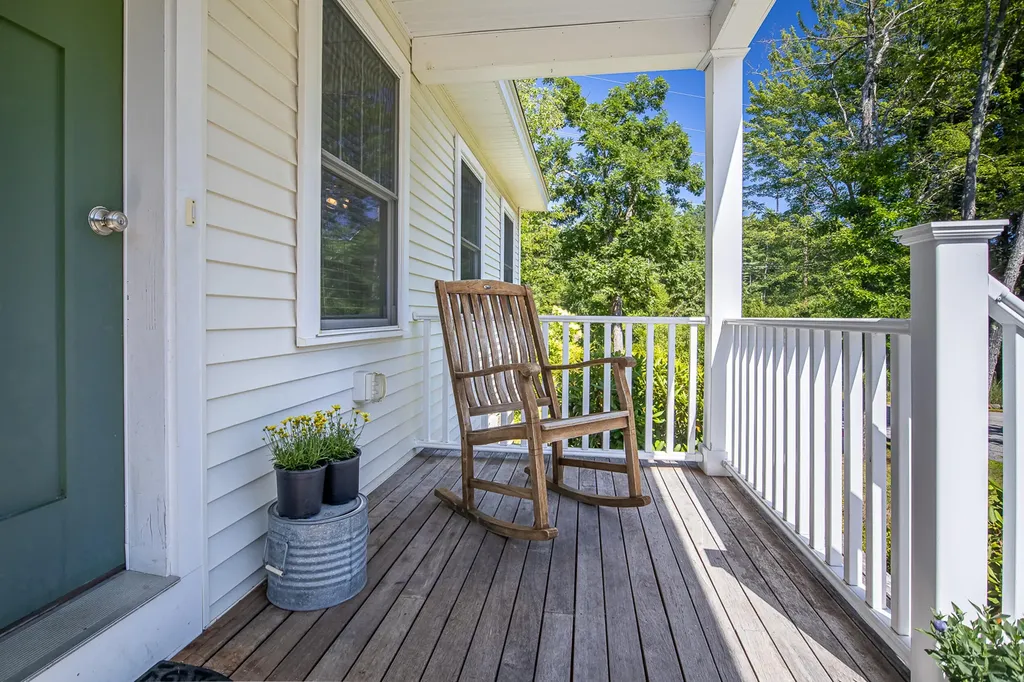 56 Stacy Lane Eliot ME 03903