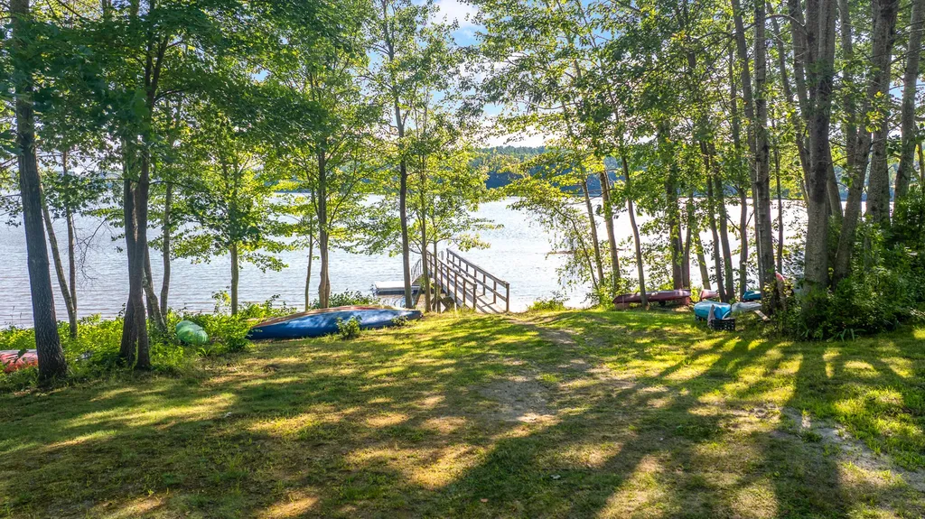 56 Stacy Lane Eliot ME 03903