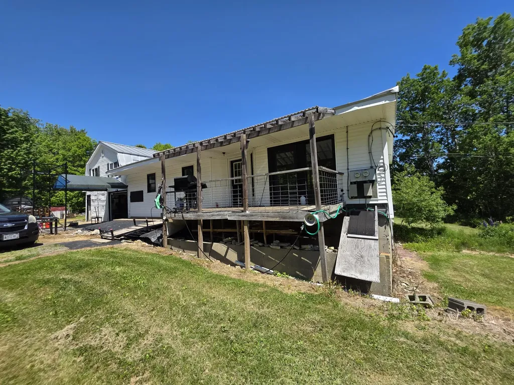 22 Boardman Way Belfast ME 04915