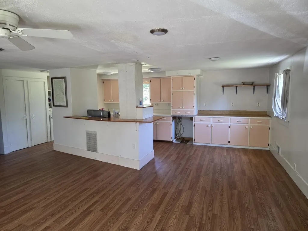 22 Boardman Way Belfast ME 04915