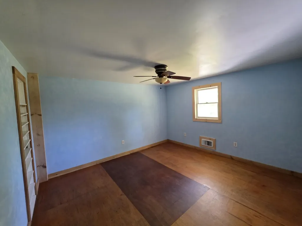 22 Boardman Way Belfast ME 04915