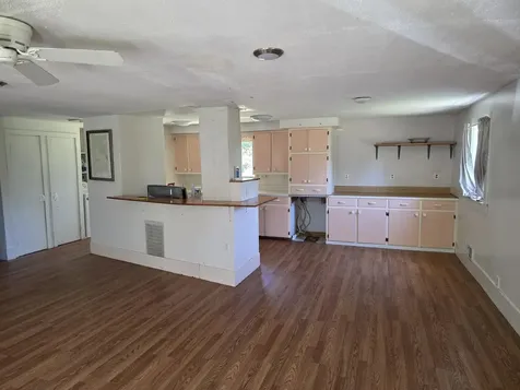 22 Boardman Way Belfast ME 04915