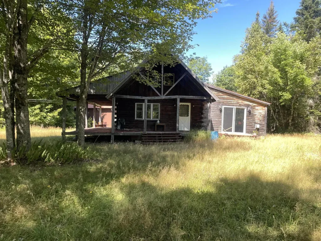 208 Chadbourne Road Harmony ME 04942
