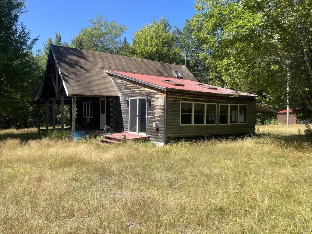 208 Chadbourne Road Harmony ME 04942
