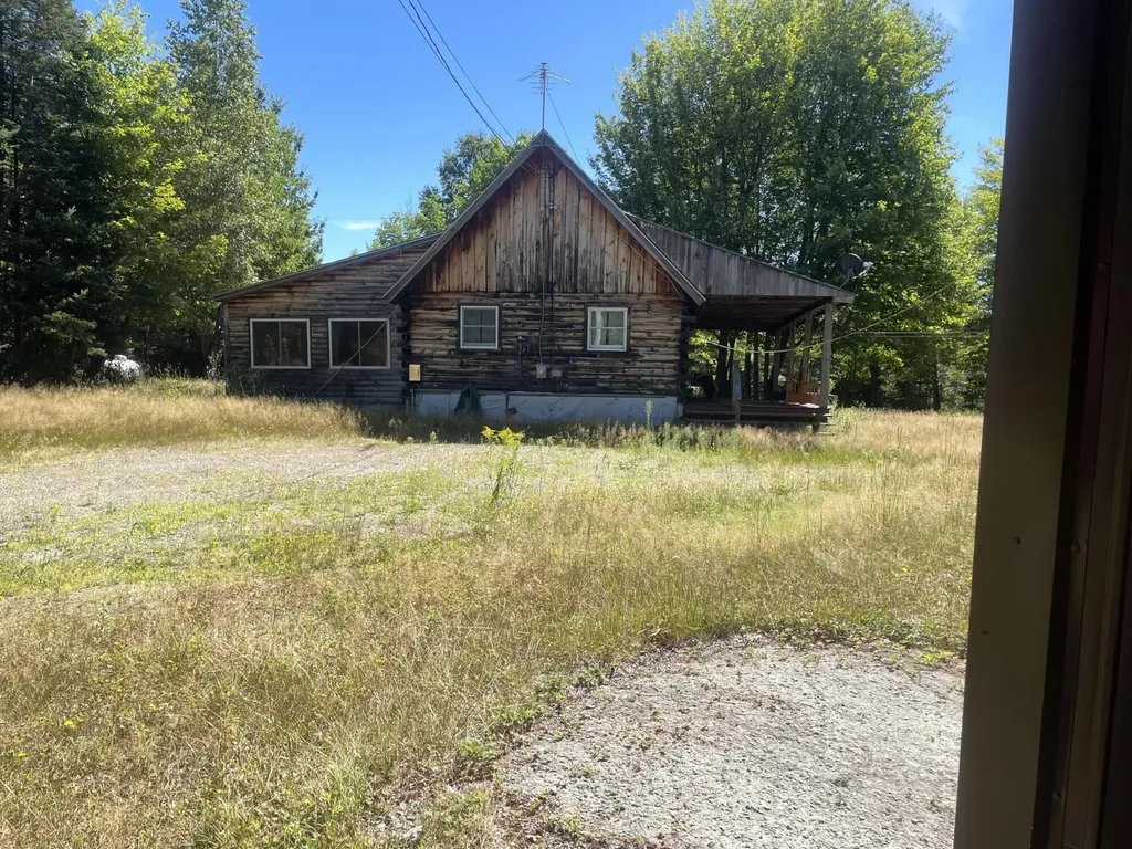 208 Chadbourne Road Harmony ME 04942