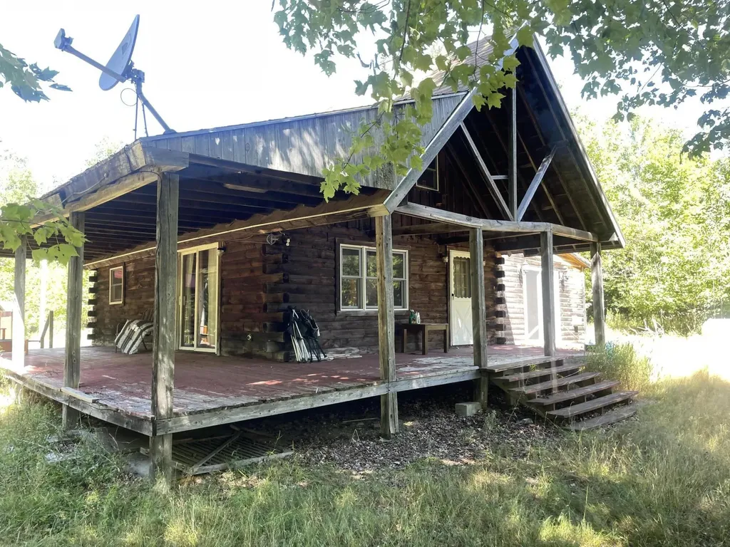 208 Chadbourne Road Harmony ME 04942