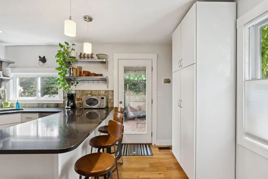 20 Tate Street Portland ME 04102
