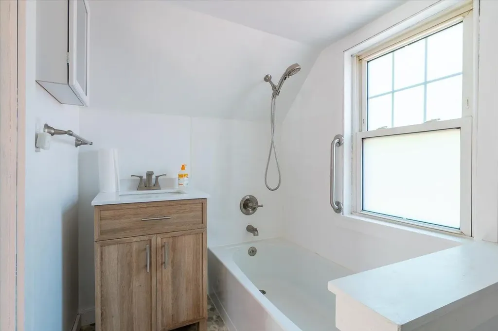 10 Spruce Street Rockland ME 04841