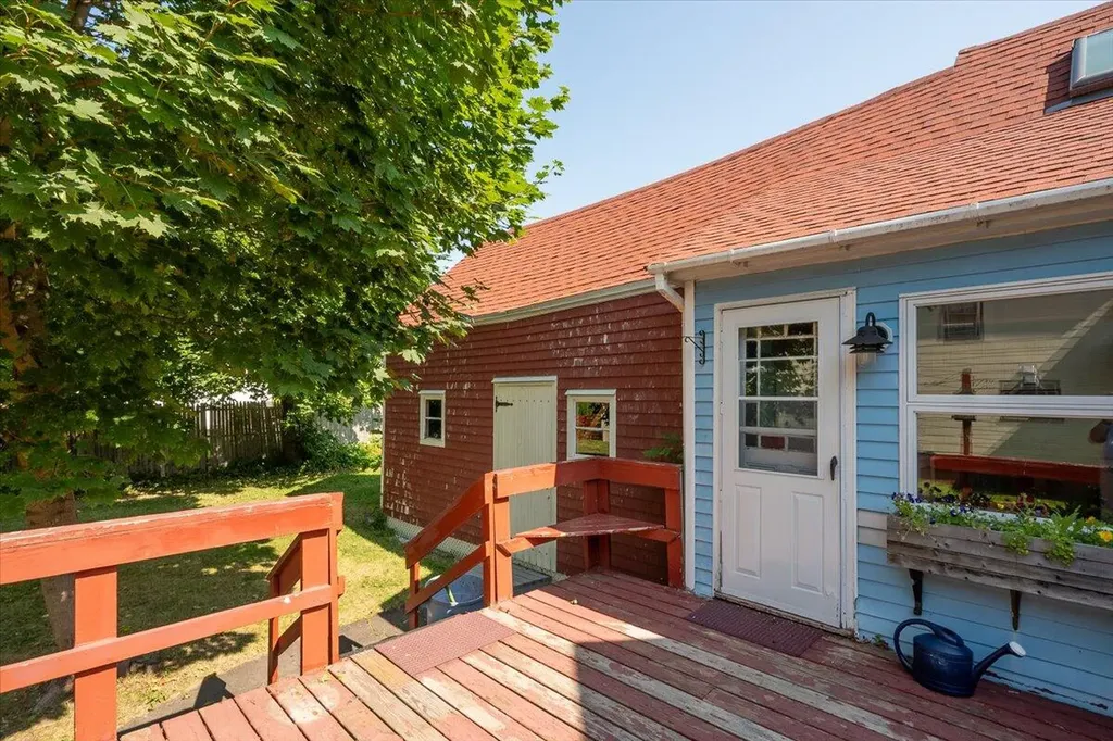 10 Spruce Street Rockland ME 04841