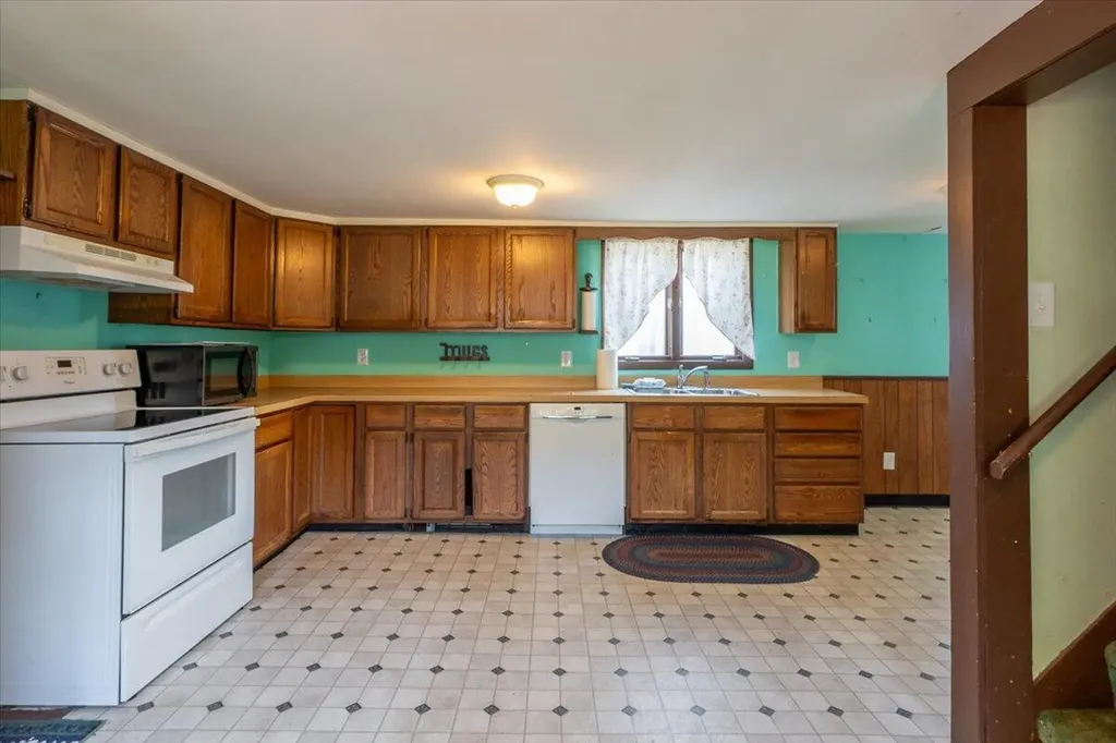 10 Spruce Street Rockland ME 04841