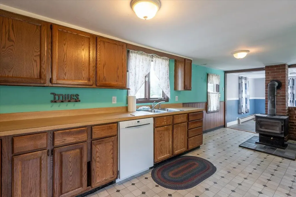 10 Spruce Street Rockland ME 04841