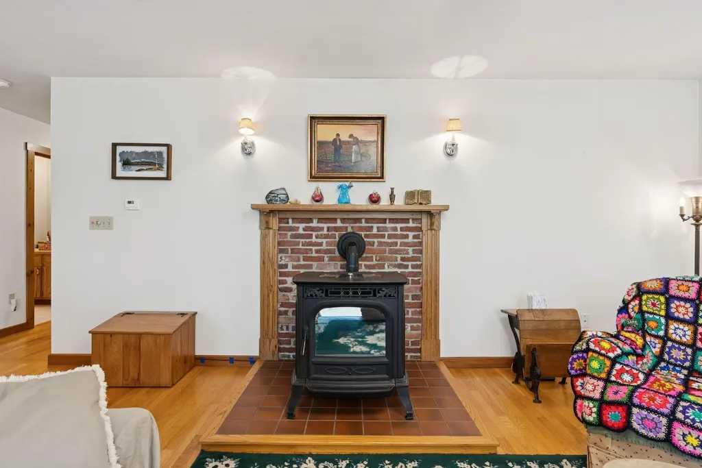 283 Clark Road Plymouth ME 04969