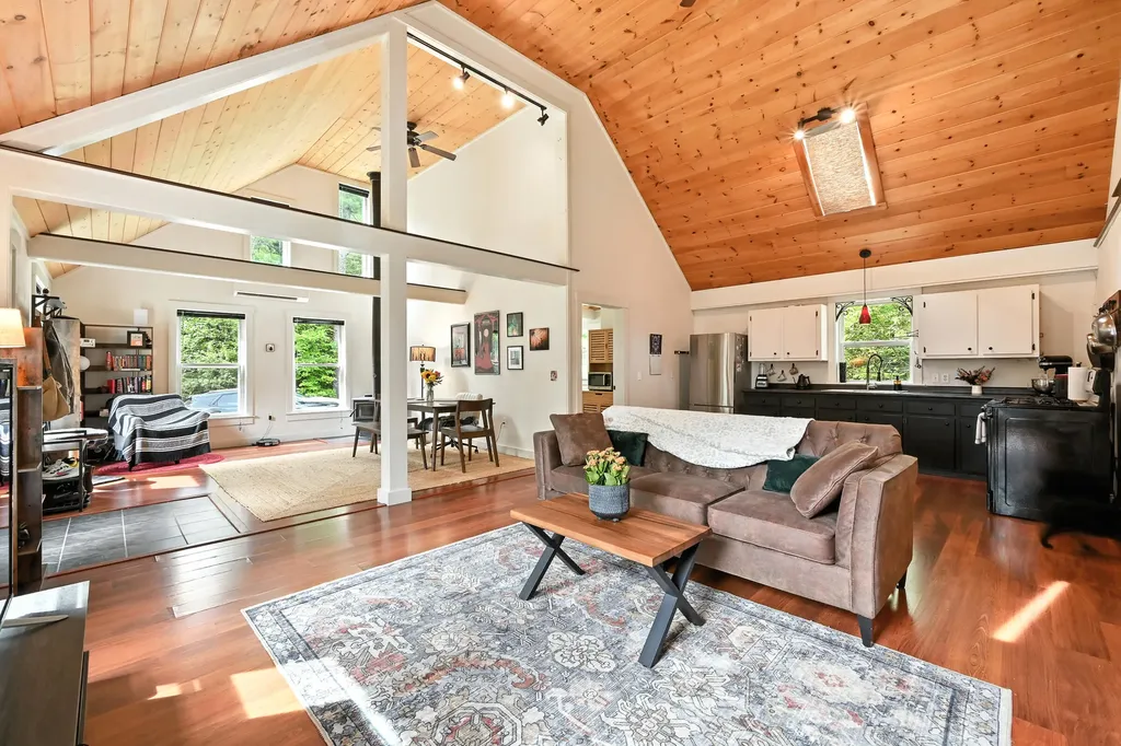 375 Kenney Road Knox ME 04986