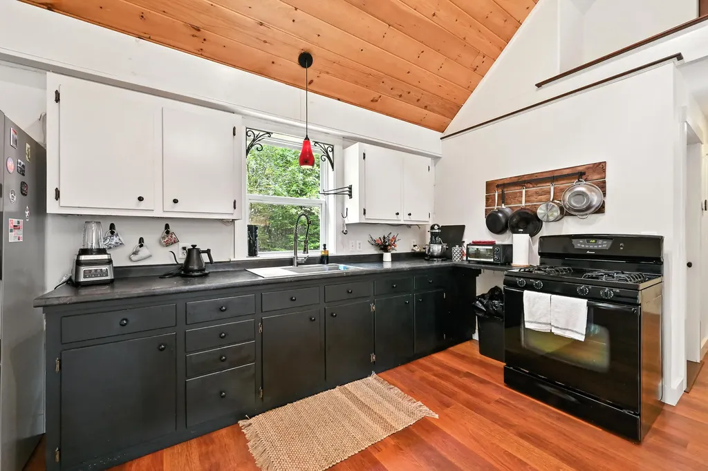 375 Kenney Road Knox ME 04986