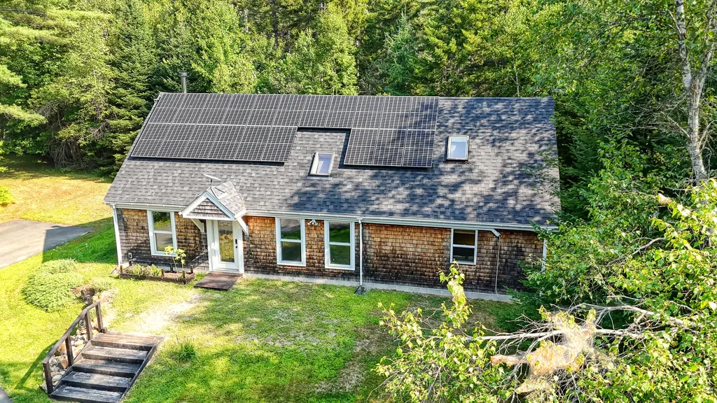 375 Kenney Road Knox ME 04986
