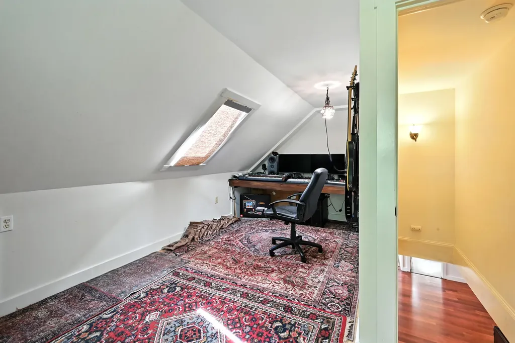 375 Kenney Road Knox ME 04986