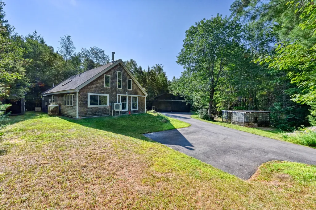 375 Kenney Road Knox ME 04986