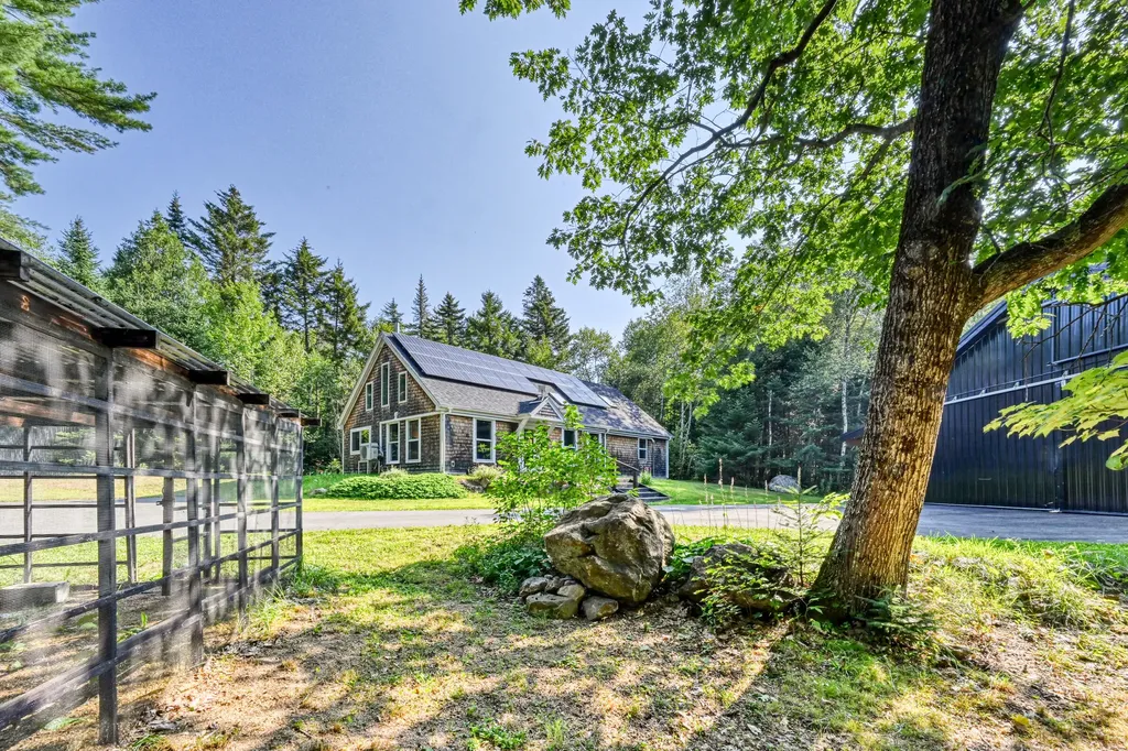 375 Kenney Road Knox ME 04986