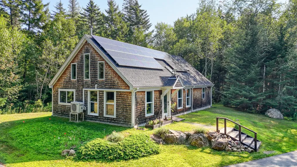 375 Kenney Road Knox ME 04986