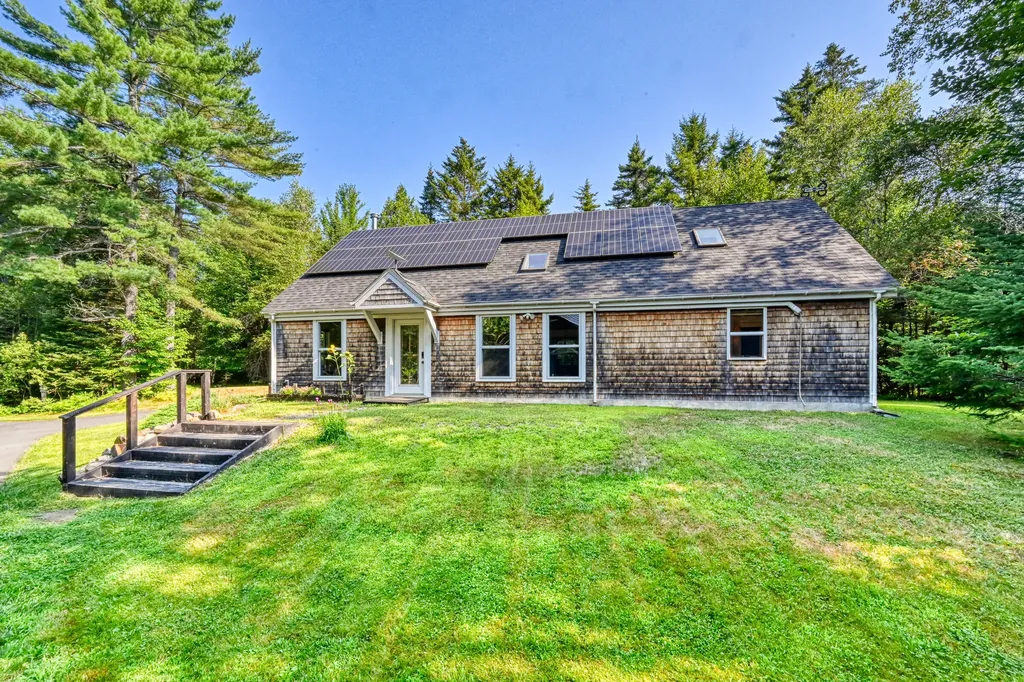 375 Kenney Road Knox ME 04986