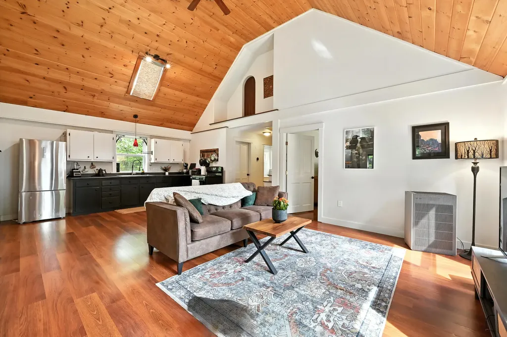 375 Kenney Road Knox ME 04986