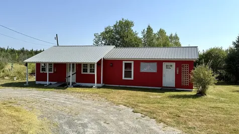 813 Dexter Road Corinna ME 04928